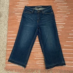 Universal Threads Wide Leg Cropped Denim